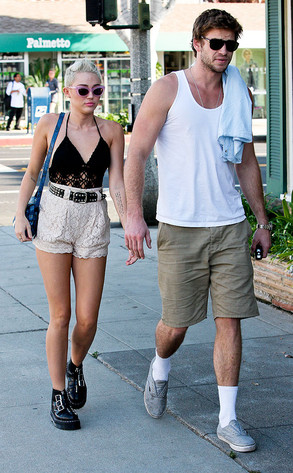 Miley Cyrus, Liam Hemsworth Miley Cyrus, Liam Hemsworth